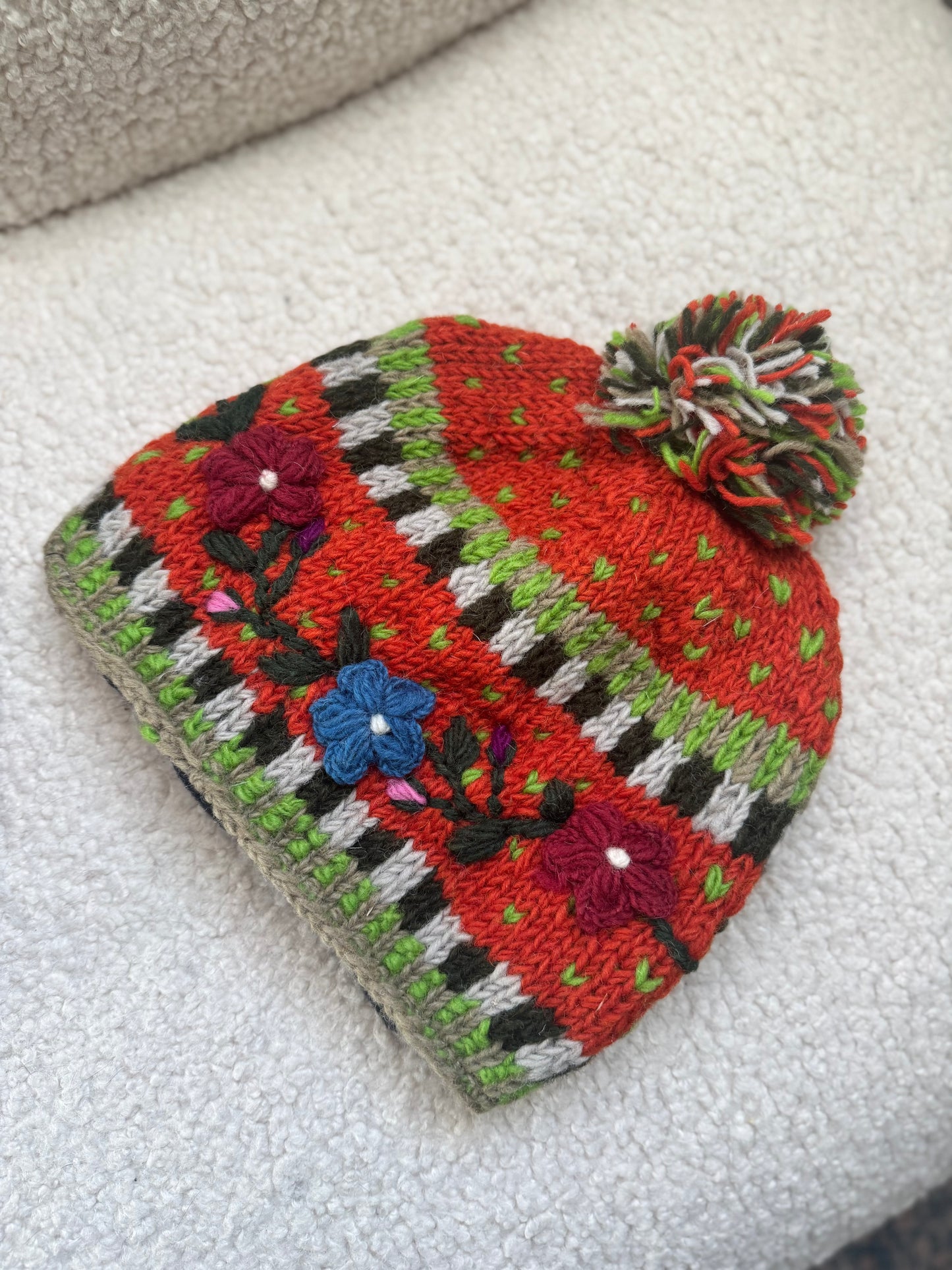 ❄️ Handmade Floral Wool Knit Hat