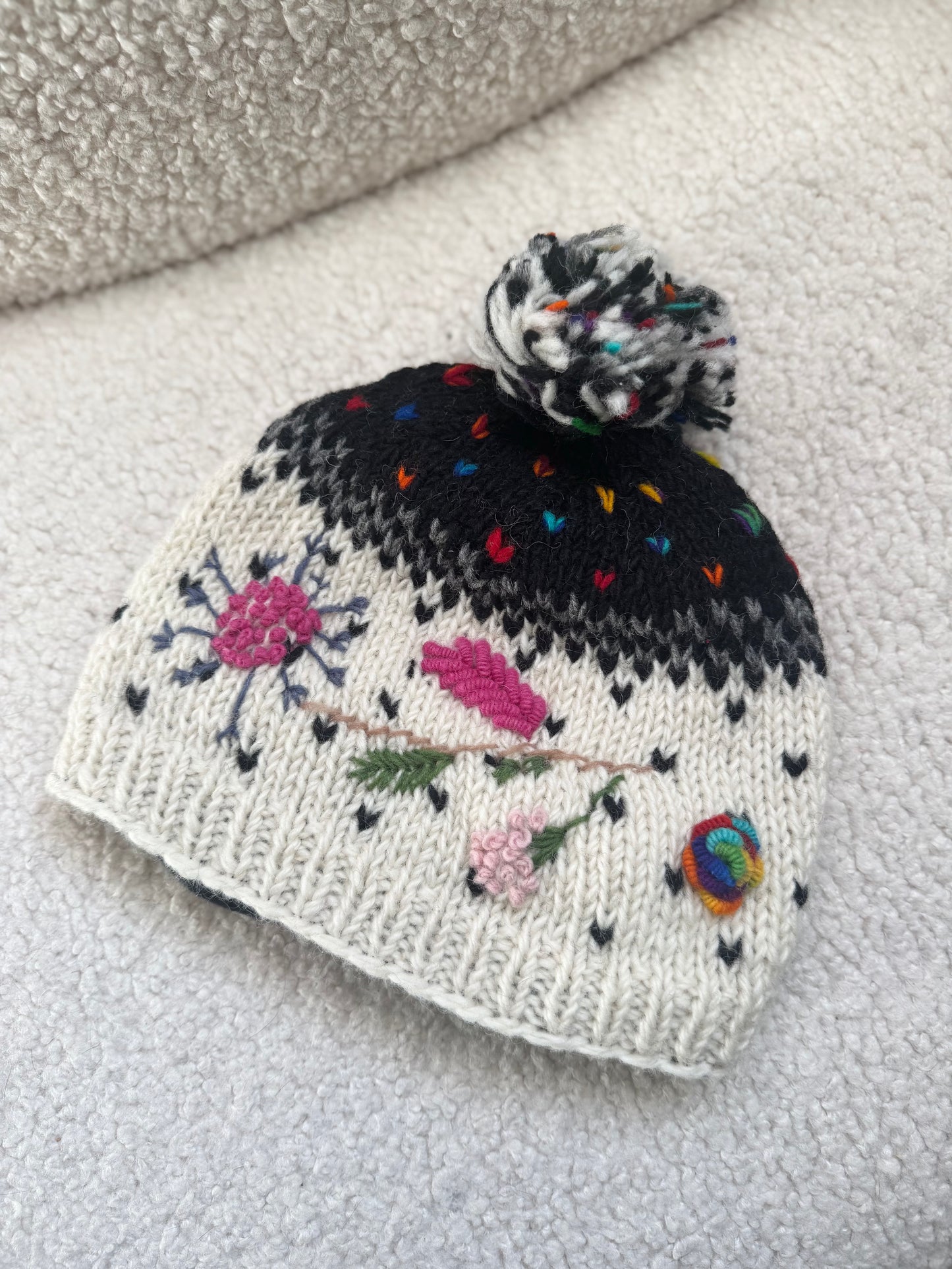 ❄️ Handmade Floral Wool Knit Hat