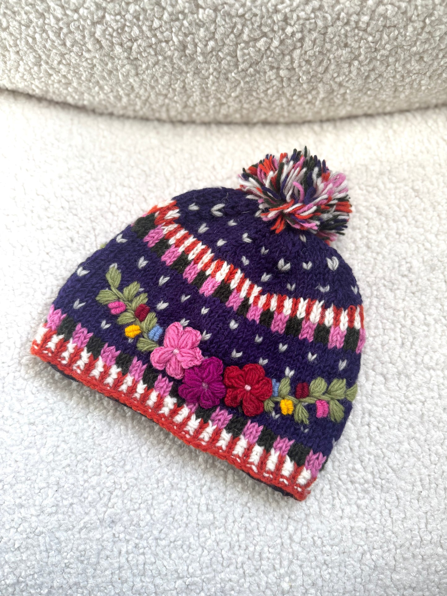 ❄️ Handmade Floral Wool Knit Hat