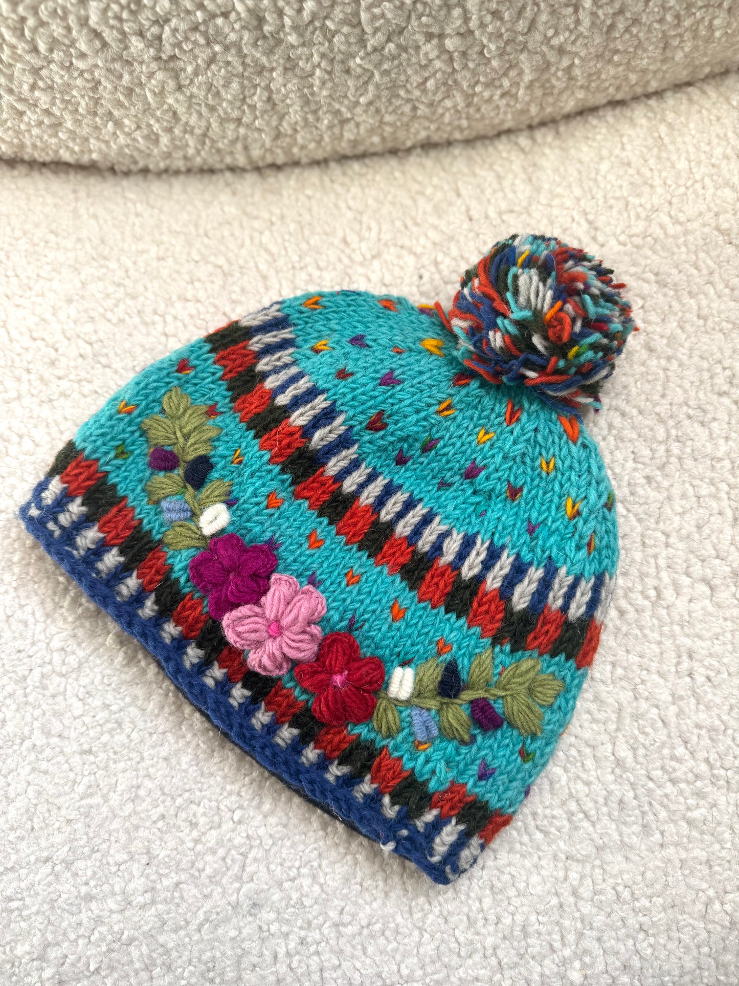 ❄️ Handmade Floral Wool Knit Hat