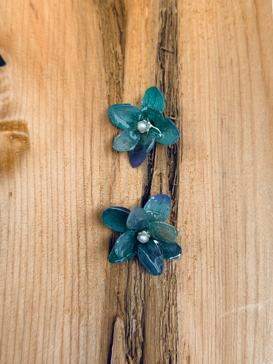 Real Hydrangea Flower Stud Earrings – Deep Green & Teal | Silver Needle