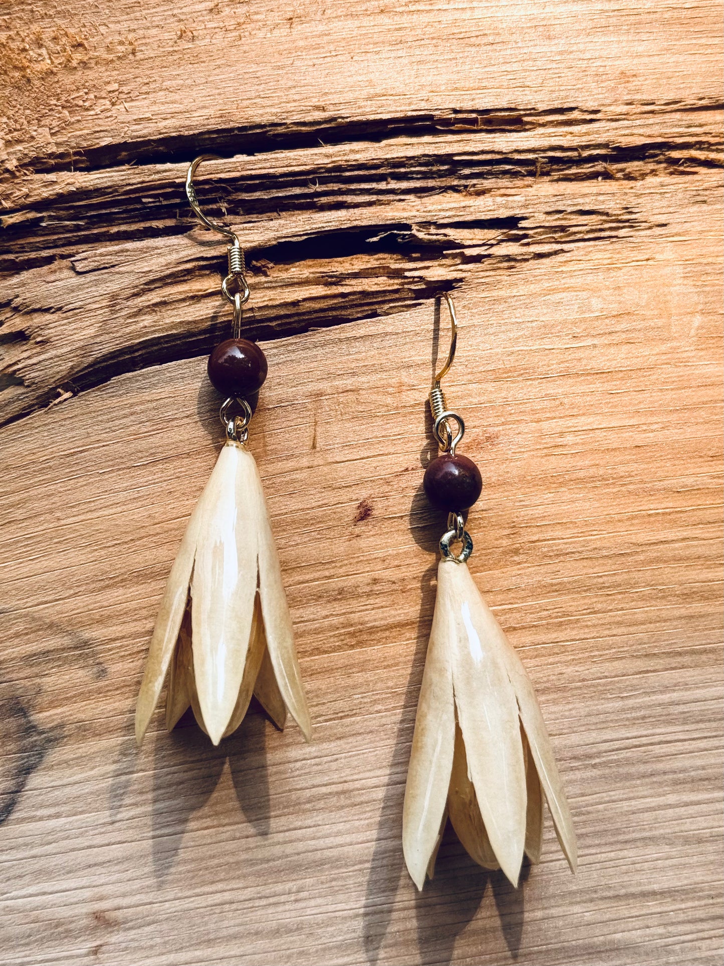 Magnolia Drop Earrings – Natural Elegance in Bloom