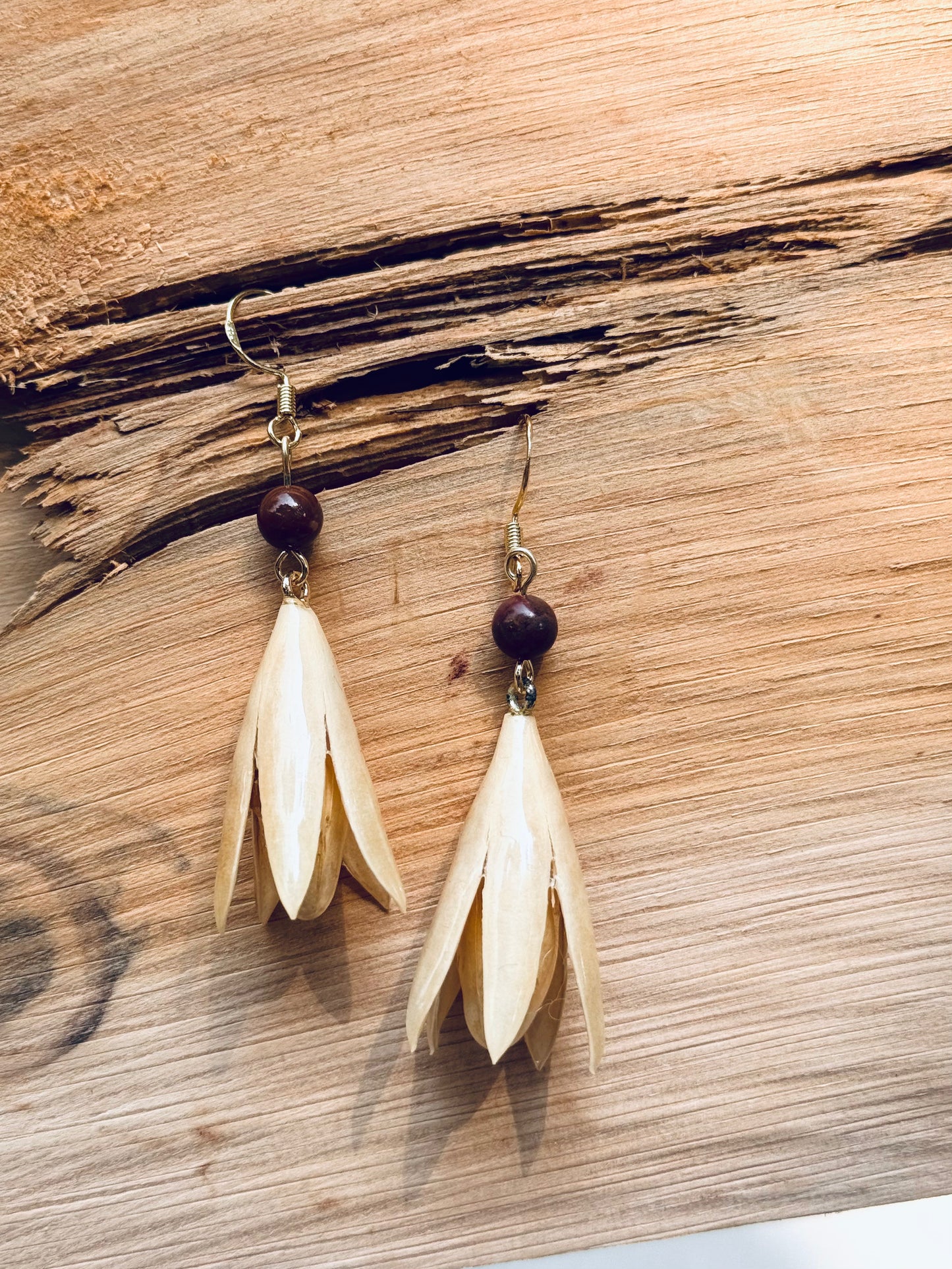 Magnolia Drop Earrings – Natural Elegance in Bloom
