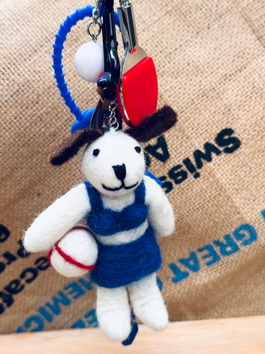 🎾 Sporty Pup Keychain – Felted Wool Dog in Blue Tennis Outfit