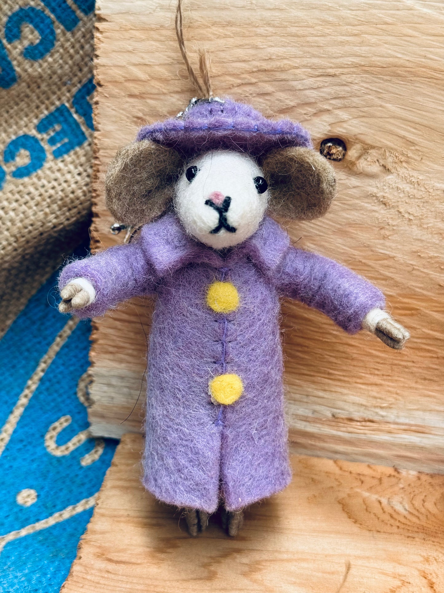 🧵 Lady in Lavender – Felted Wool Mouse Ornament